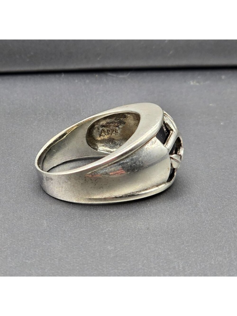 Black Onyx Sterling Silver Ring Size 10 Vining Leaf Scroll Modernist Dome Band - Picture 3 of 14